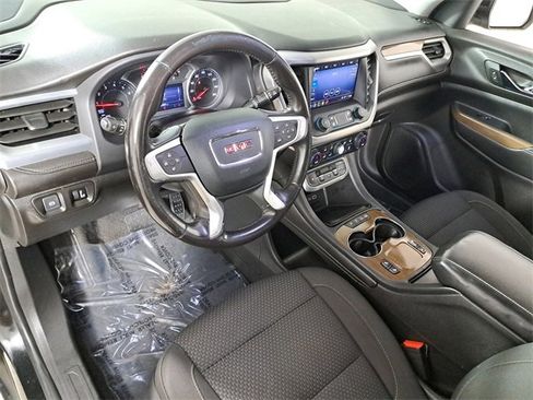 Used 2020 GMC Acadia SLE w/ Driver Convenience Package image 18