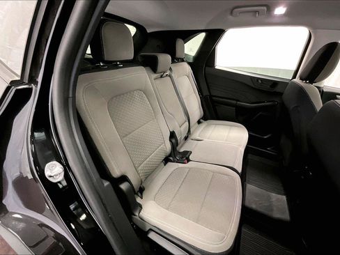 Used 2022 Ford Escape SE w/ SE Sport Appearance Package image 26