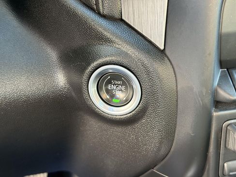 Used 2019 GMC Sierra 1500 Denali w/ Denali Ultimate Package AWD/4WD image 16