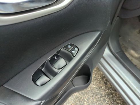 Used 2017 Nissan Sentra SV image 16