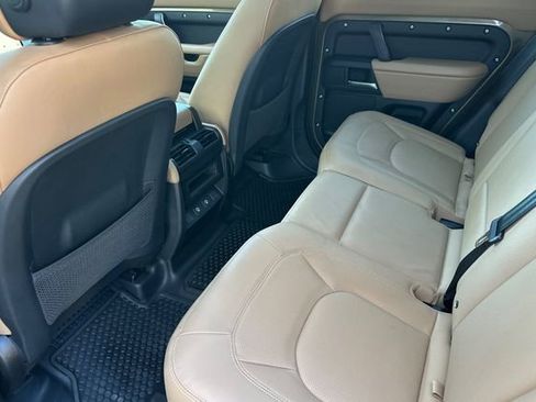 Certified 2025 Land Rover Defender 110 X-Dynamic SE image 11