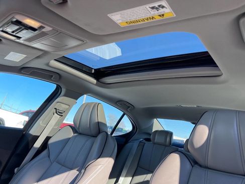 Used 2018 Acura TLX V6 w/Advance 4dr Sedan Package image 30