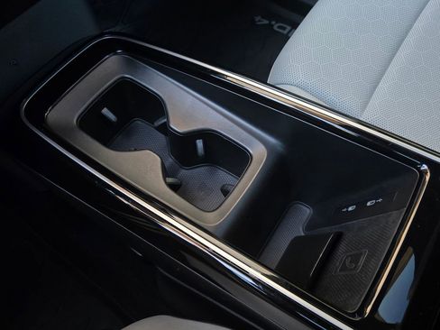 Certified 2023 Volkswagen ID.4 Pro S Plus AWD/4WD image 20