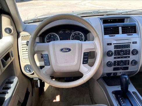 Used 2012 Ford Escape XLT image 5
