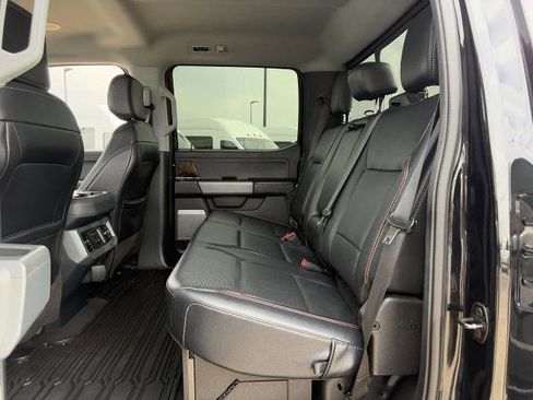 Certified 2023 Ford F450 Lariat w/ Lariat Ultimate Package image 32