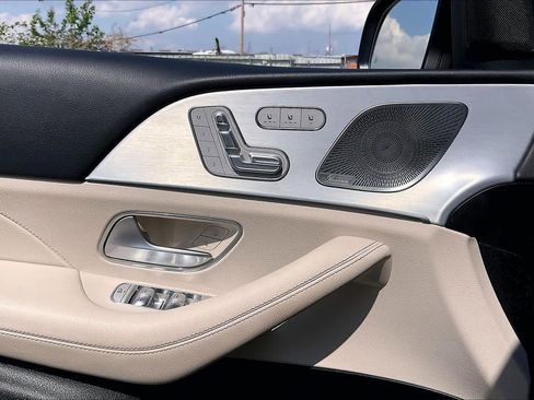 Used 2025 Mercedes-Benz GLE 350 4MATIC image 31