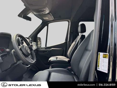 Used 2025 Mercedes-Benz Sprinter 2500 image 24