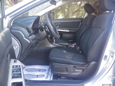 Used 2014 Subaru Crosstrek 2.0i Premium image 9