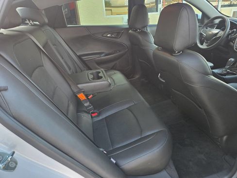 Used 2017 Chevrolet Malibu Premier w/ Driver Confidence Package FWD image 20
