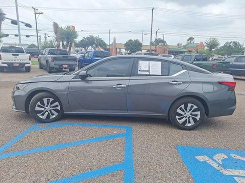 Used 2025 Nissan Altima 2.5 S FWD image 5
