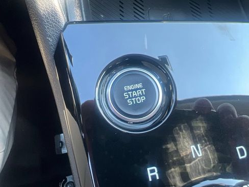 Certified 2023 Kia Sportage EX AWD/4WD image 58