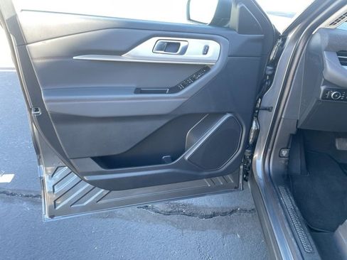 New 2026 Ford Explorer Active w/ Active Comfort Package image 19