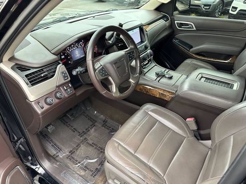 Used 2015 GMC Yukon Denali w/ Open Road Package AWD/4WD image 15