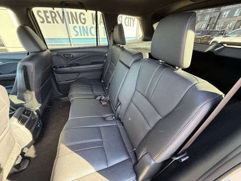 Used 2023 Honda Passport TrailSport image 30