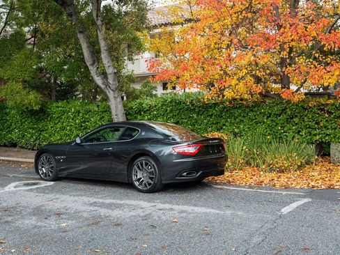 Used 2009 Maserati GranTurismo S RWD image 13