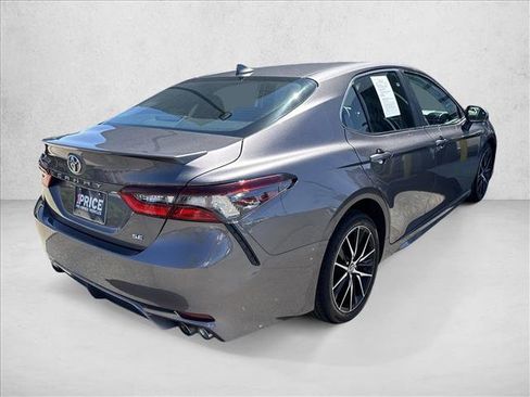 Used 2024 Toyota Camry SE FWD image 5