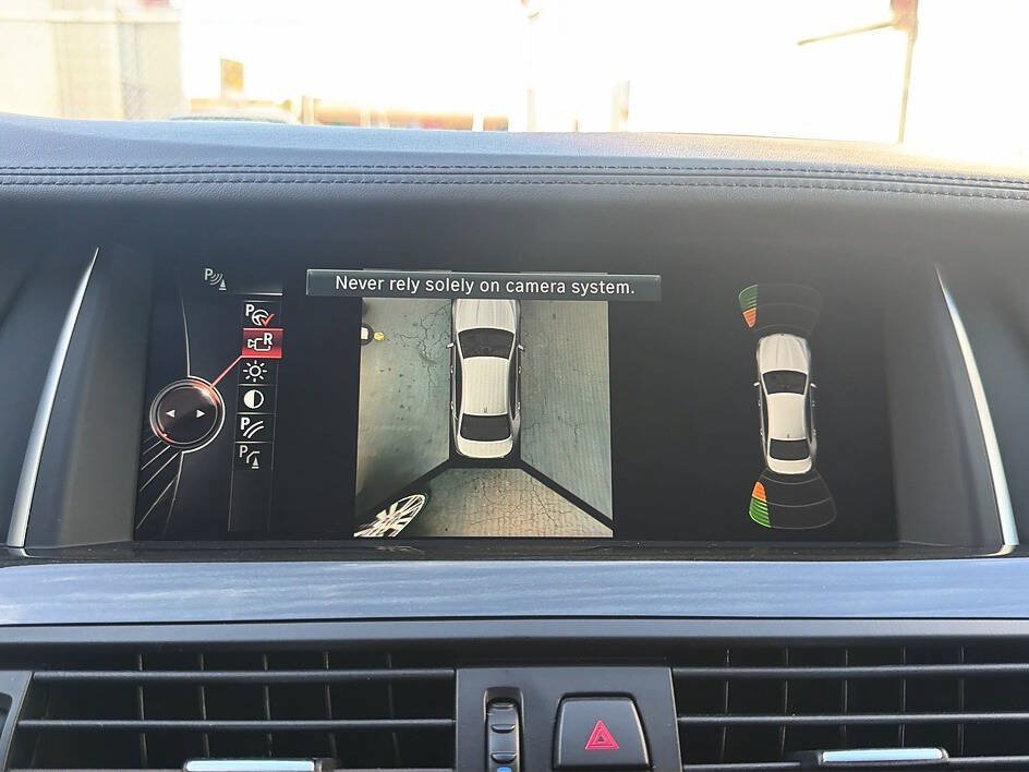 Used 2015 BMW 550i Sedan RWD image 13