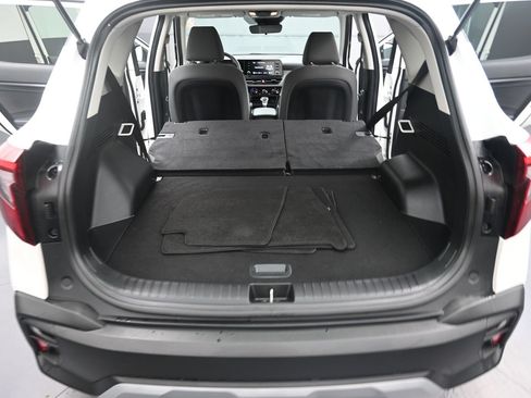 Used 2024 Kia Seltos LX AWD/4WD image 36