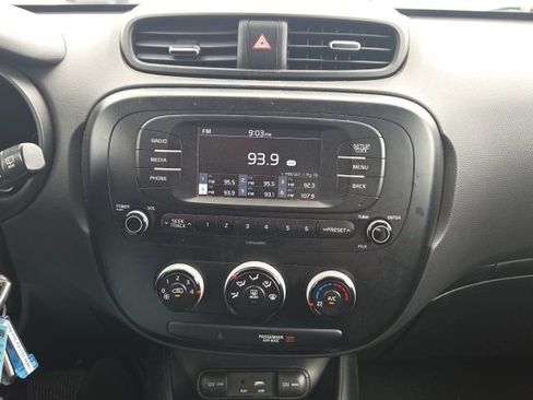 Used 2017 Kia Soul image 25