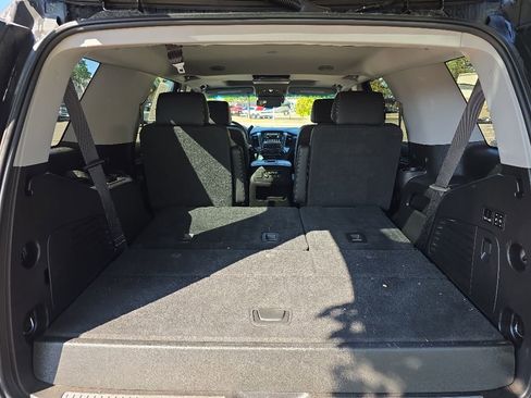 Used 2019 Chevrolet Tahoe Premier AWD/4WD image 19