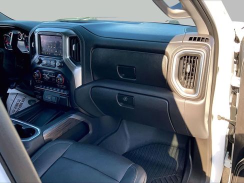Used 2021 Chevrolet Silverado 1500 LTZ AWD/4WD image 17