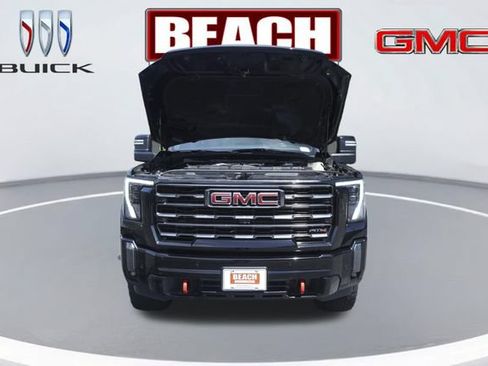 Used 2024 GMC Sierra 3500 AT4 AWD/4WD image 9