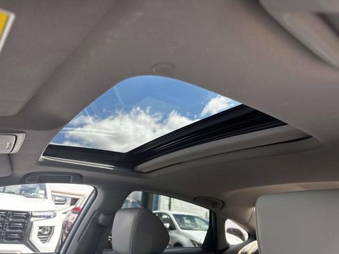 Used 2018 Honda Accord Touring image 14