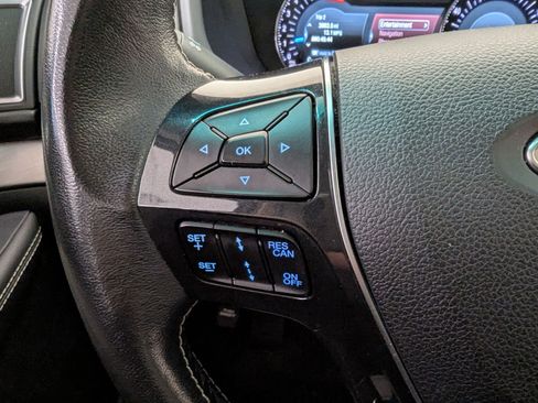 Used 2016 Ford Explorer Platinum image 25