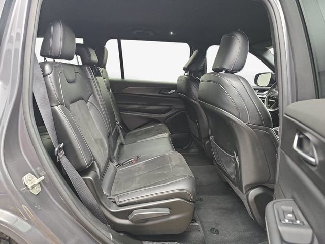 Used 2023 Jeep Grand Cherokee L Laredo AWD/4WD image 36