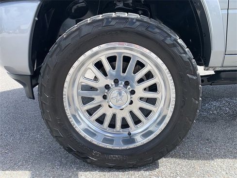 Used 2024 RAM 2500 Limited image 10