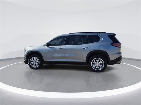 Used 2024 GMC Acadia Elevation w/ Trailering Package image 4