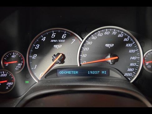 Used 2013 Chevrolet Corvette Grand Sport w/ 4LT Preferred Equipment Group RWD image 17