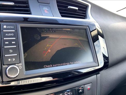 Used 2019 Nissan Sentra SV w/ Special Edition Package image 28