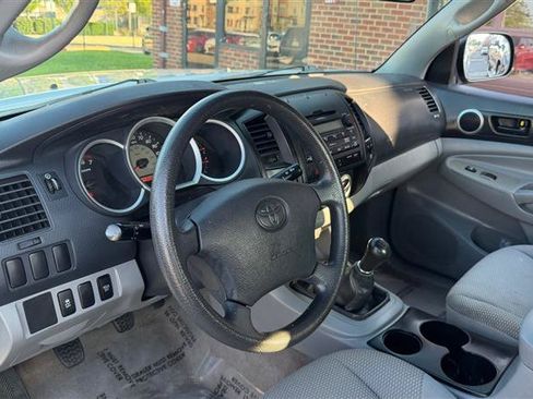 Used 2010 Toyota Tacoma 2WD Access Cab image 7