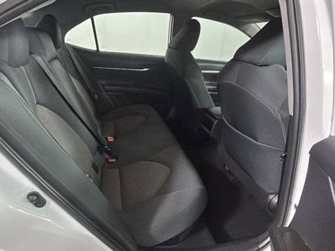 Used 2022 Toyota Camry LE FWD image 30