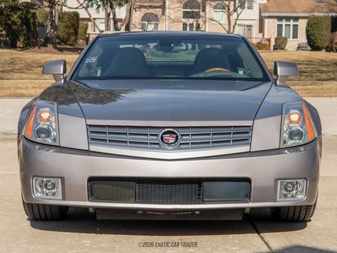 Used 2004 Cadillac XLR image 15