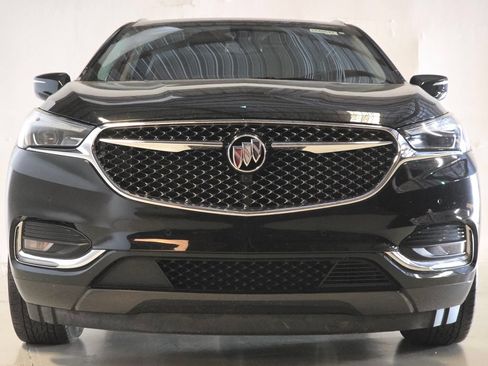 Used 2019 Buick Enclave Avenir w/ Avenir Technology Package AWD/4WD image 2