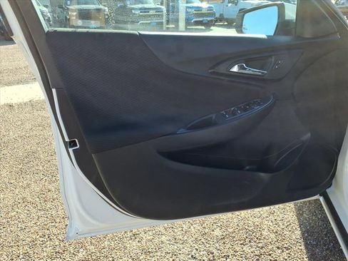 Used 2024 Chevrolet Malibu LT image 18