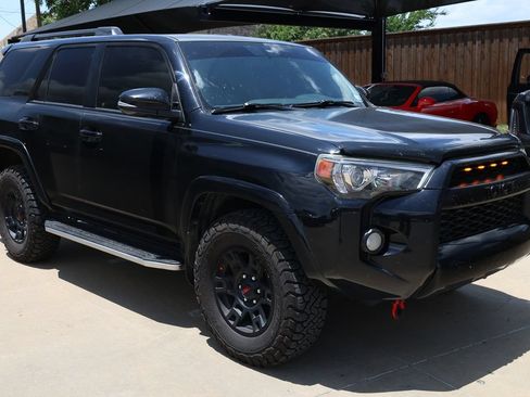 Used 2016 Toyota 4Runner SR5 Premium AWD/4WD image 3