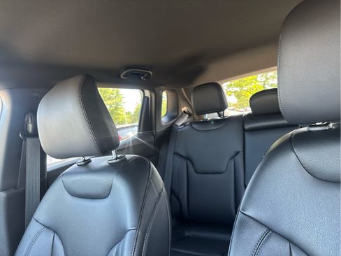 Used 2026 Jeep Compass Limited AWD/4WD image 24