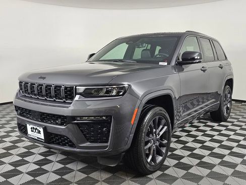 New 2026 Jeep Grand Cherokee Limited AWD/4WD image 8