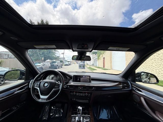 Used 2018 BMW X5 xDrive40e AWD/4WD image 26