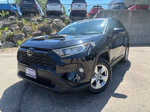 Used 2020 Toyota RAV4 XLE w/ Convenience Package AWD/4WD image 2