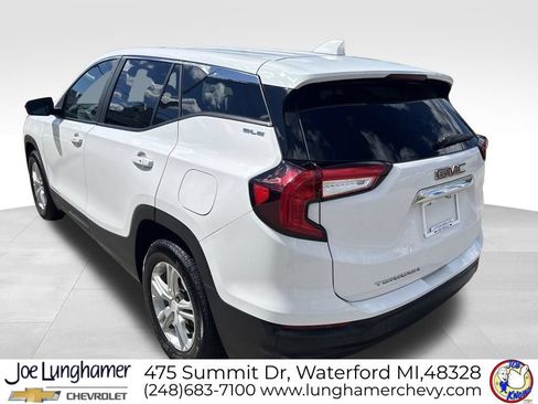 Used 2023 GMC Terrain SLE FWD image 5