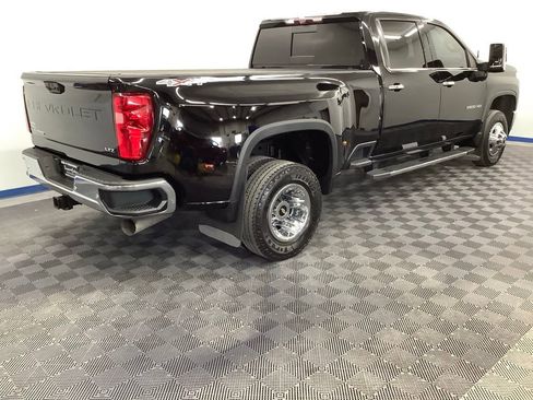 Used 2020 Chevrolet Silverado 3500 LTZ w/ LTZ Plus Package image 23