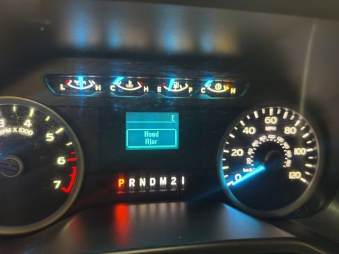 Used 2016 Ford F150 XLT image 17