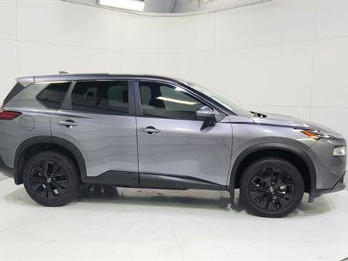 Certified 2023 Nissan Rogue SV image 9