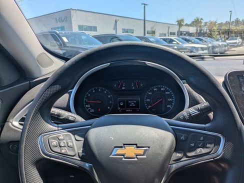 Used 2024 Chevrolet Malibu LT image 27
