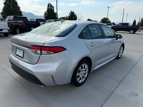 Used 2024 Toyota Corolla LE image 3