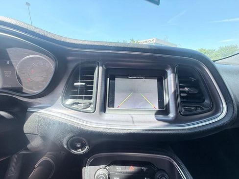 Used 2018 Dodge Challenger SXT RWD image 16